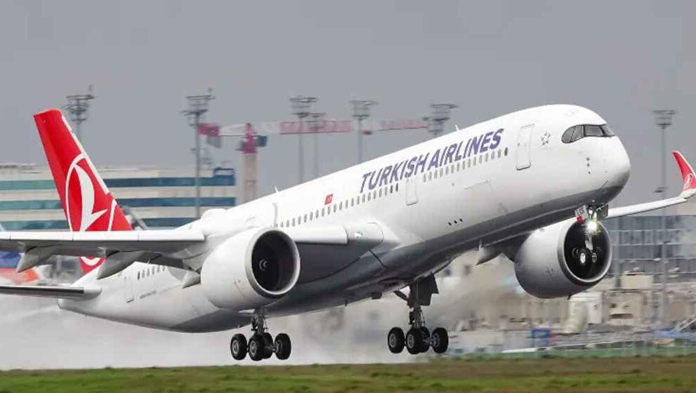 Turkish Airlines Plane Engine Fire, Emergency Landing